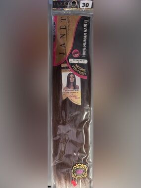 Janet Collection. 100% human hair. Yaky. 🌰